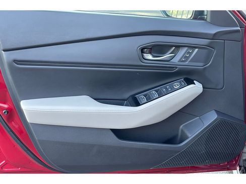 Certified 2025 Honda Accord Touring image 11