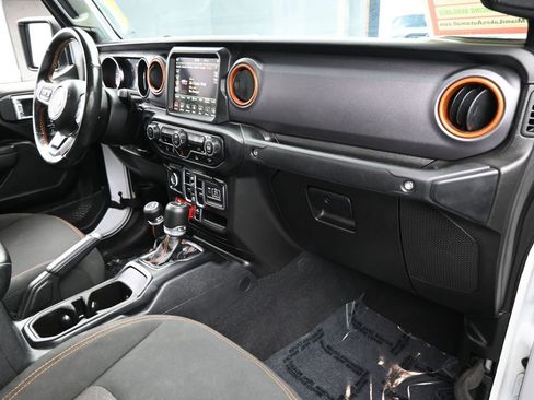 Used 2023 Jeep Gladiator Mojave image 45