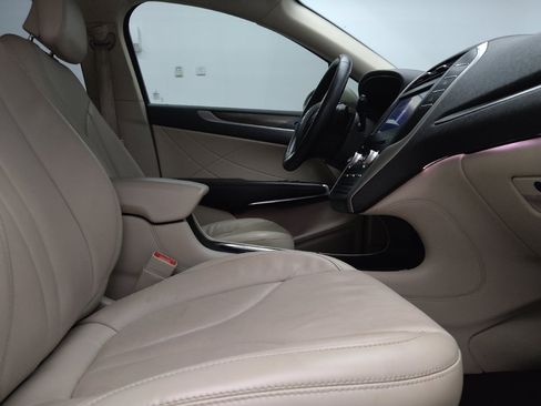 Used 2019 Lincoln MKC Reserve w/ MKC Climate Package FWD image 21
