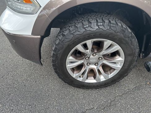 Used 2017 RAM 1500 Laramie Longhorn image 33