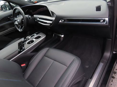 Used 2024 Cadillac Lyriq Luxury AWD/4WD image 46
