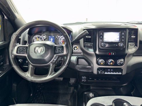Used 2022 RAM 5500 Tradesman w/ Chrome Appearance Group AWD/4WD image 14