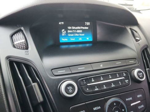 Used 2018 Ford Focus SE image 23