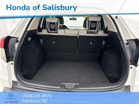 Used 2021 Honda HR-V LX image 9