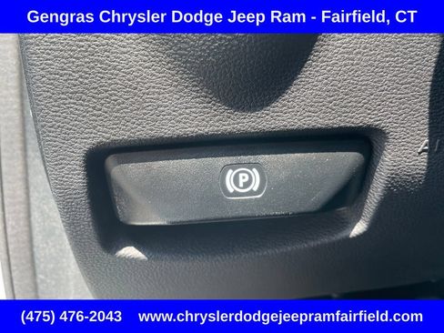 Used 2013 Mercedes-Benz E 350 4MATIC Sedan image 45