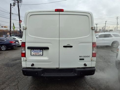 Used 2016 Nissan NV 3500 SV image 5