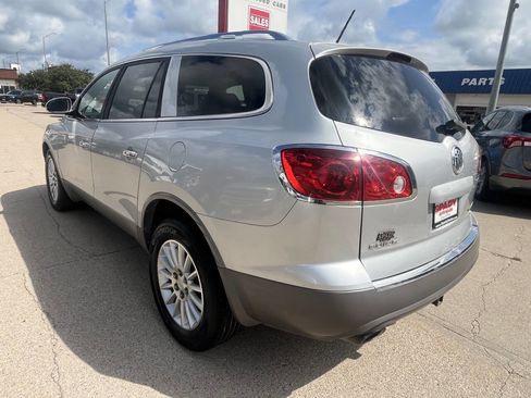 Used 2009 Buick Enclave CXL image 10