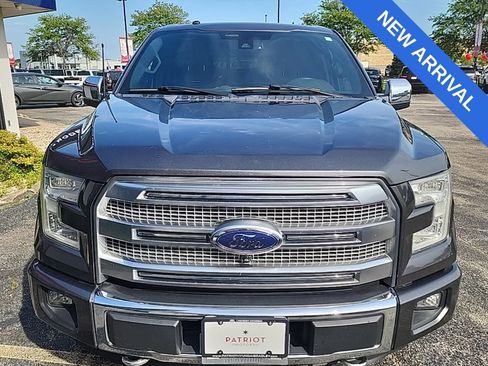 Used 2016 Ford F150 Platinum w/ Equipment Group 701A Luxury AWD/4WD image 3