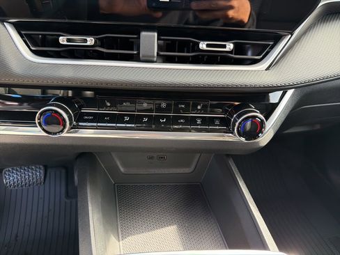 New 2026 Chevrolet Equinox LT FWD image 29