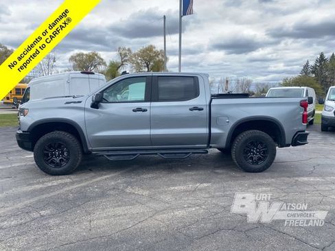 Used 2023 Chevrolet Silverado 1500 ZR2 w/ Technology Package AWD/4WD image 3
