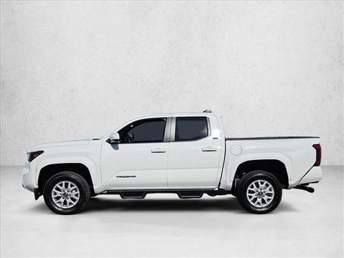 Certified 2025 Toyota Tacoma SR5 image 9