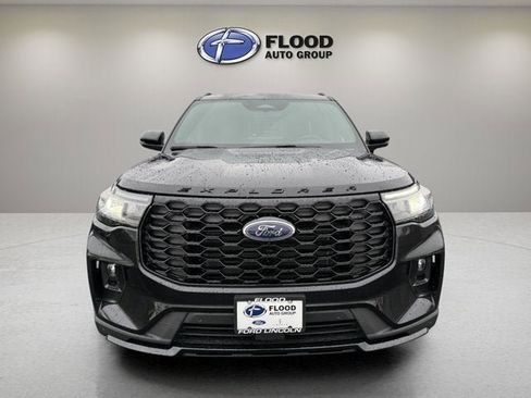 New 2026 Ford Explorer ST-Line w/ ST-Line Street Pack image 2