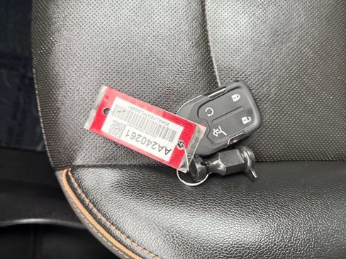 Used 2023 GMC Terrain AT4 AWD/4WD image 17