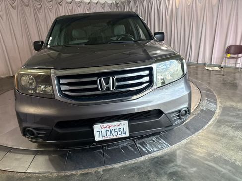 Used 2015 Honda Pilot LX image 2