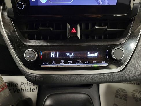 Used 2024 Toyota Corolla LE image 18