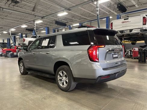 Used 2024 GMC Yukon XL SLE w/ Gmc Pro Safety Plus Package image 5