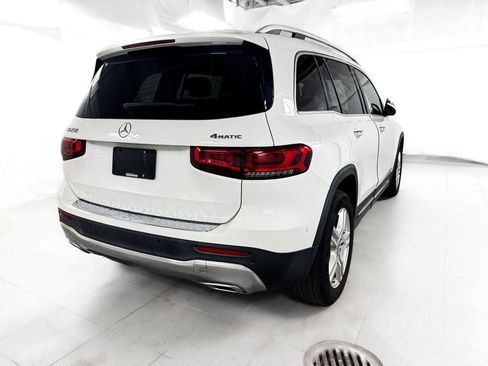 Used 2023 Mercedes-Benz GLB 250 4MATIC w/ Premium Package image 6