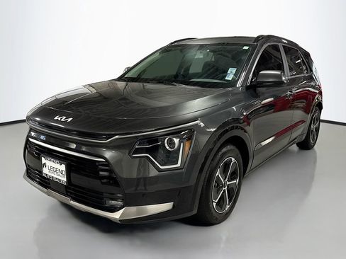 Used 2024 Kia Niro SX image 1