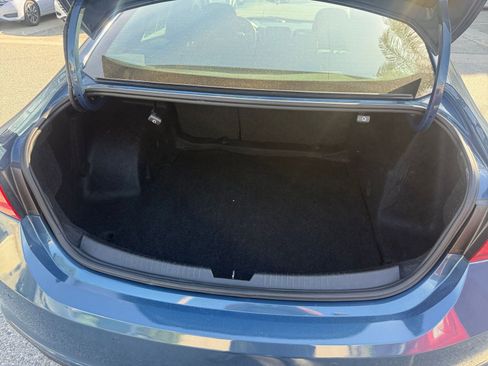 Used 2024 Chevrolet Malibu LT image 28