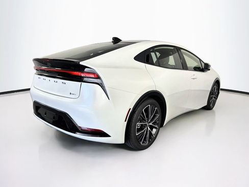New 2027 Toyota Prius XLE FWD image 9