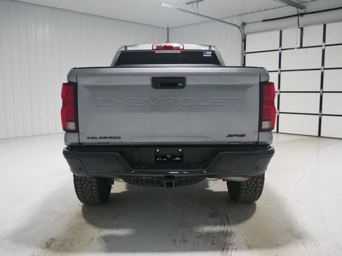 Used 2023 Chevrolet Colorado ZR2 w/ ZR2 Convenience Package III image 6