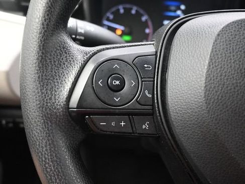 Used 2025 Toyota Corolla LE FWD image 12