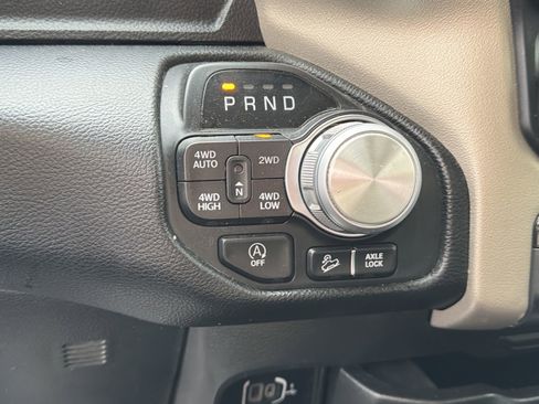 Used 2020 RAM 1500 Laramie w/ Off Road Group image 28