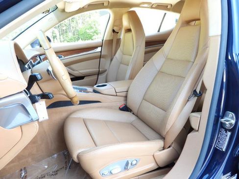 Used 2014 Porsche Panamera 4 AWD/4WD image 57