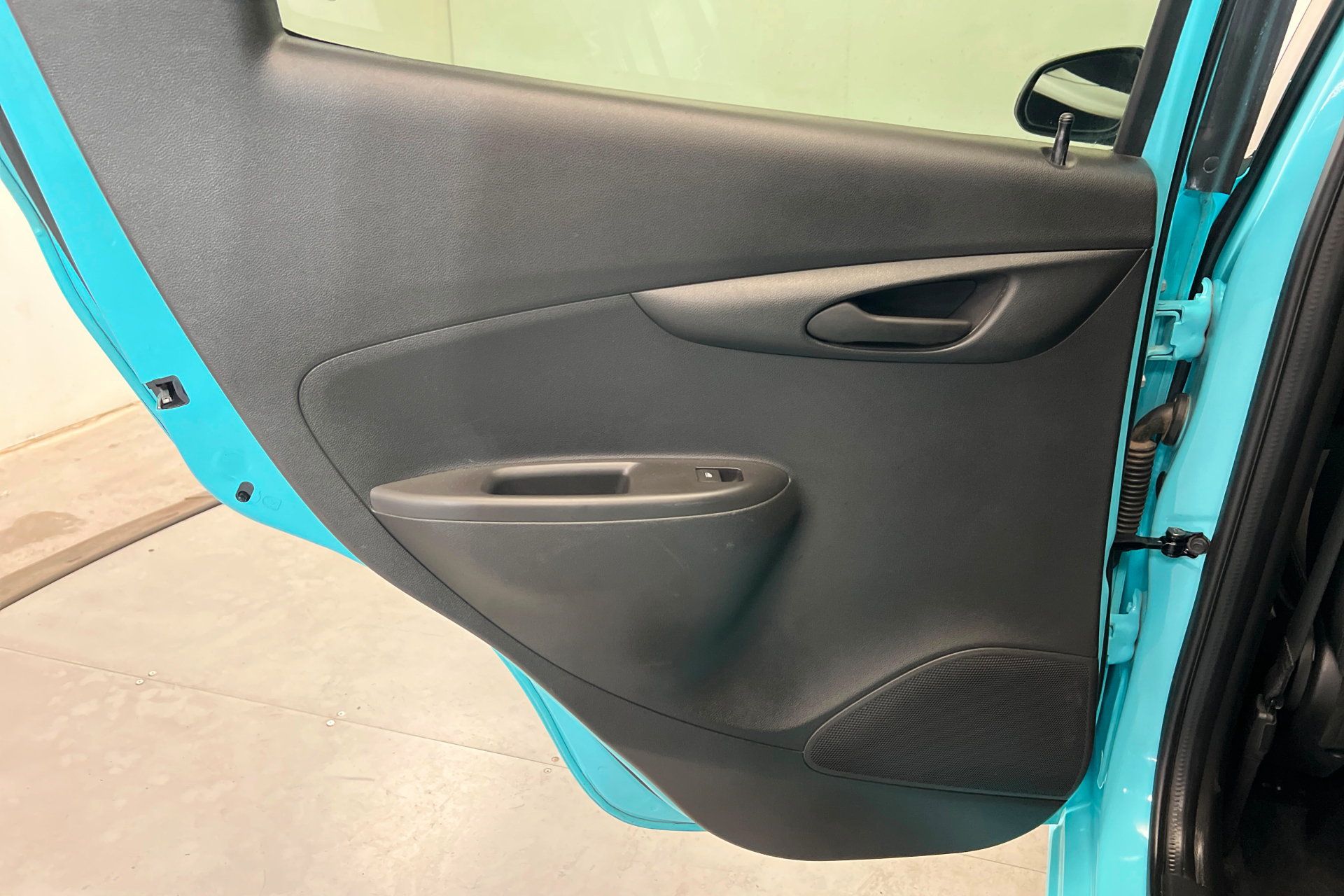 Used 2022 Chevrolet Spark LT FWD image 19