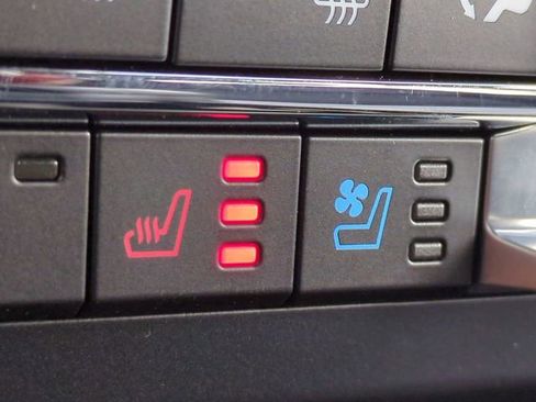 New 2026 Ford F250 Lariat w/ Black Appearance Package image 27