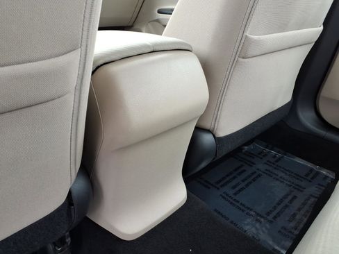 Used 2017 Honda Accord LX image 6