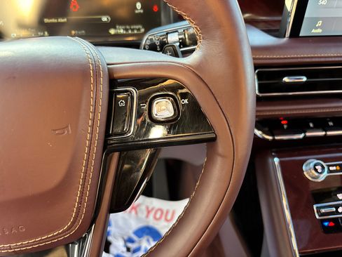 Certified 2023 Lincoln Aviator Black Label w/ Dynamic Handling Package image 20