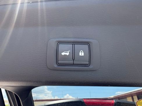 Used 2024 Mitsubishi Outlander SE Black Edition FWD image 14