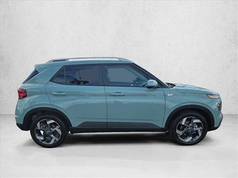 New 2026 Hyundai Venue SEL FWD image 8