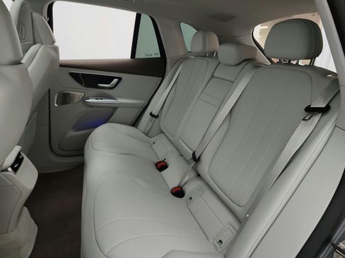Used 2023 Mercedes-Benz EQE 350+ SUV image 15