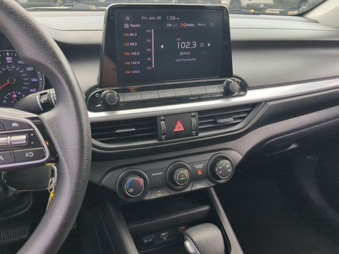 Certified 2024 Kia Forte LXS FWD image 19