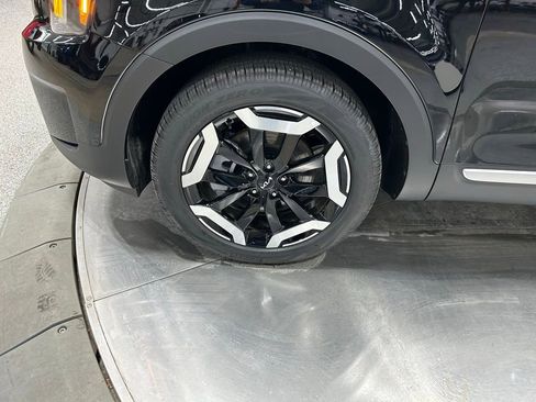 New 2025 Kia Telluride EX w/ EX Captain's Chair Package image 33