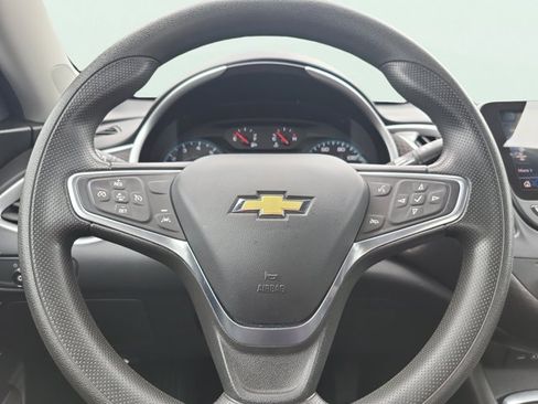 Used 2023 Chevrolet Malibu LT FWD image 25