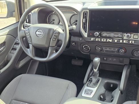 New 2026 Nissan Frontier SV image 12