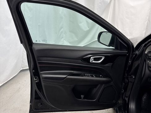 Used 2022 Jeep Compass Trailhawk w/ Trailhawk Convenience Group image 12