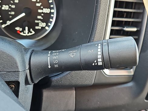 Certified 2024 Nissan Frontier SV w/ Technology Package image 24