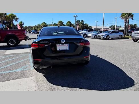 Used 2023 Nissan Sentra SV w/ Trunk Package image 30