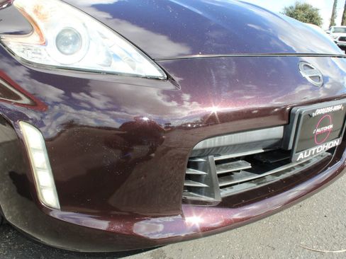 Used 2014 Nissan 370Z Coupe image 5