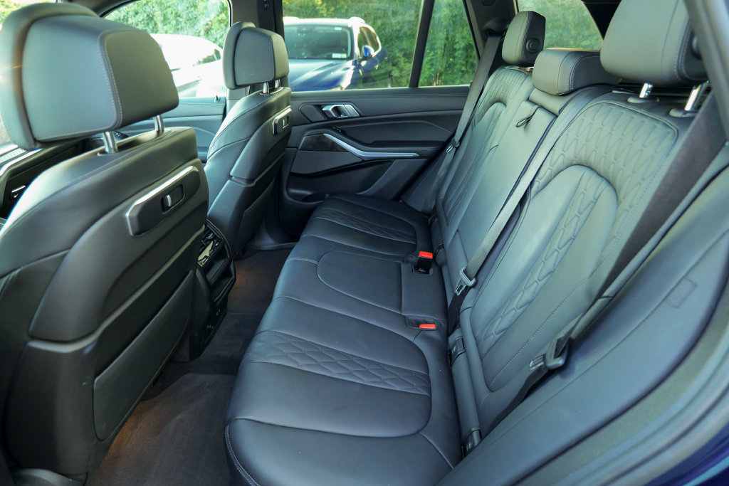 Used 2024 BMW X5 xDrive40i w/ Premium Package AWD/4WD image 27