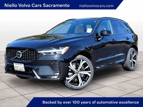 Used 2023 Volvo XC60 B6 Ultimate w/ Protection Package Premier AWD/4WD image 1