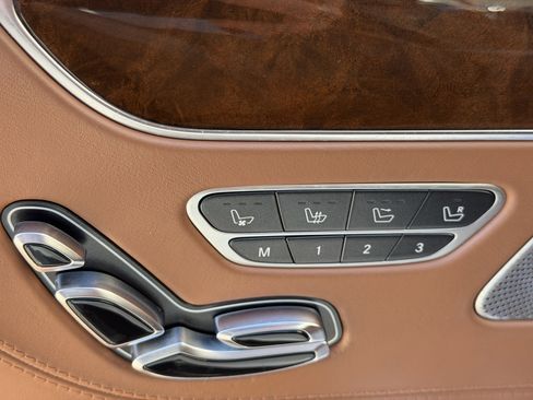 Used 2017 Mercedes-Benz S 550 Cabriolet image 21