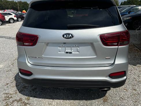 Used 2019 Kia Sorento L image 3