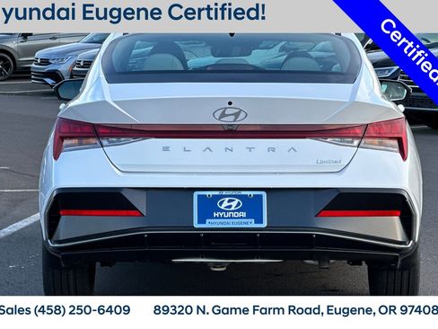 Used 2025 Hyundai Elantra Limited image 5