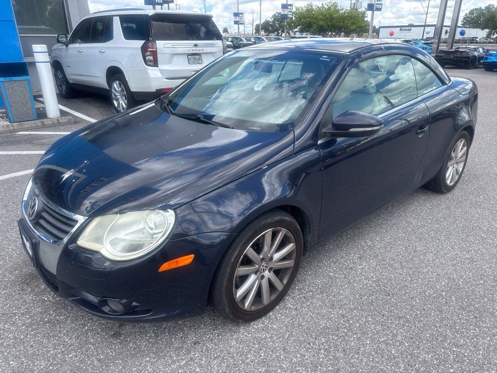 Used 2010 Volkswagen Eos Komfort FWD image 1