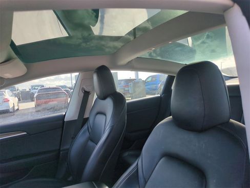 Used 2022 Tesla Model 3 Long Range image 22